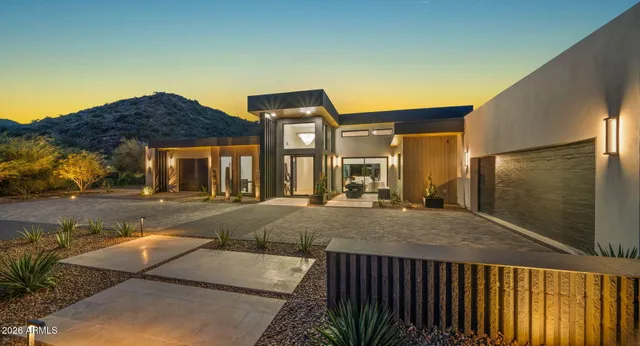 $5,000,000 | 9518 North 46th Street, Phoenix, AZ 85028