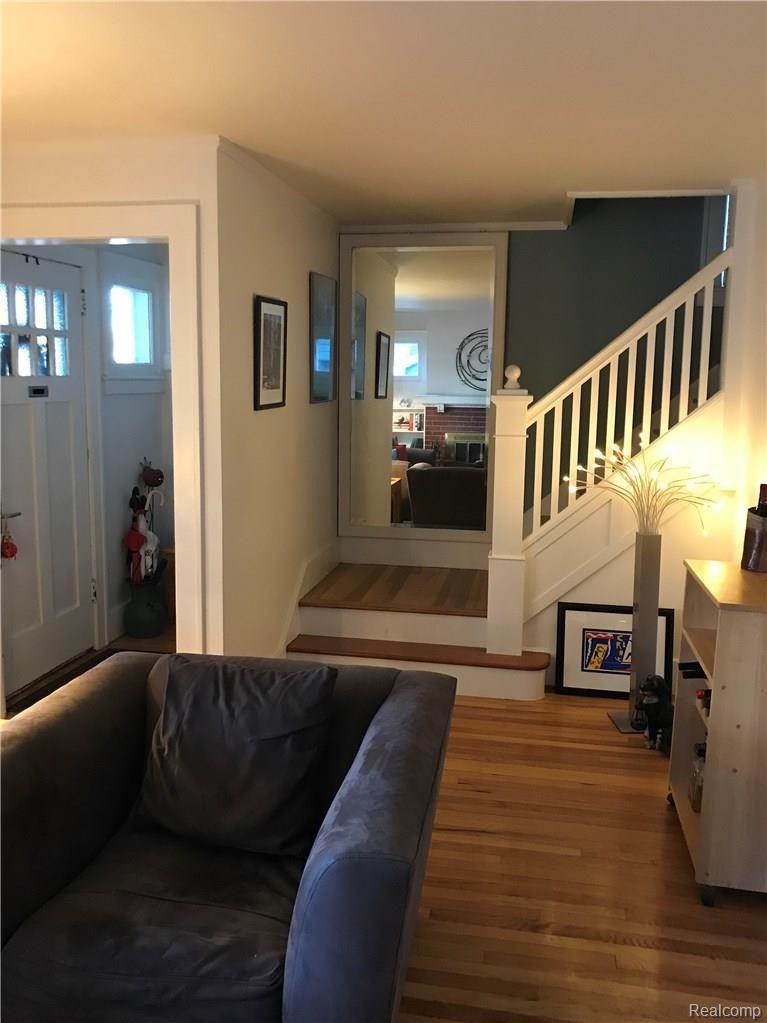 1257 Dorothea Road Berkley, MI 48072 - Photo 3 of 17 1257 Dorothea _03.JPG