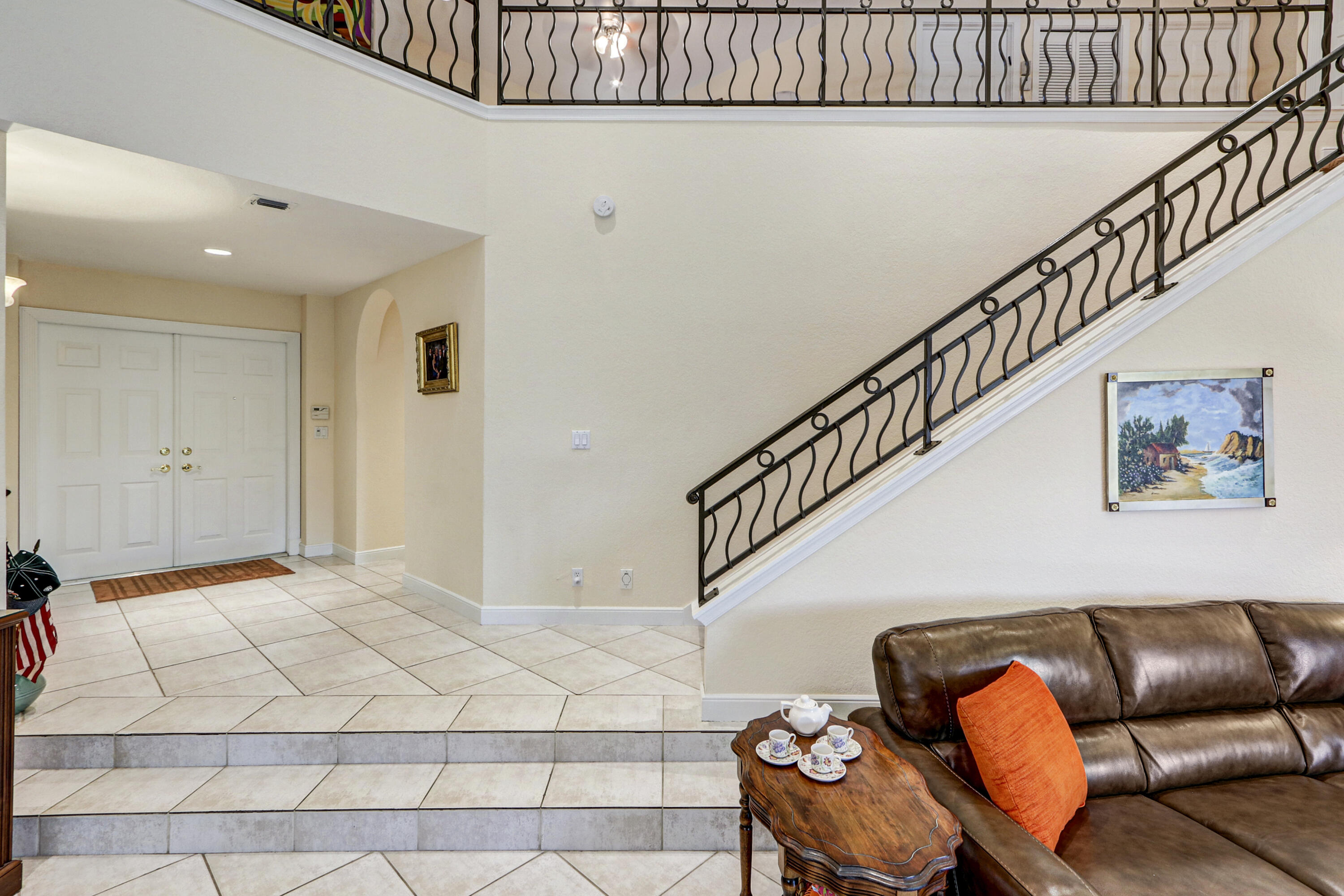 6051 Northwest 43rd Terrace Boca Raton, FL 33496 - Photo 4 of 39 Foyer