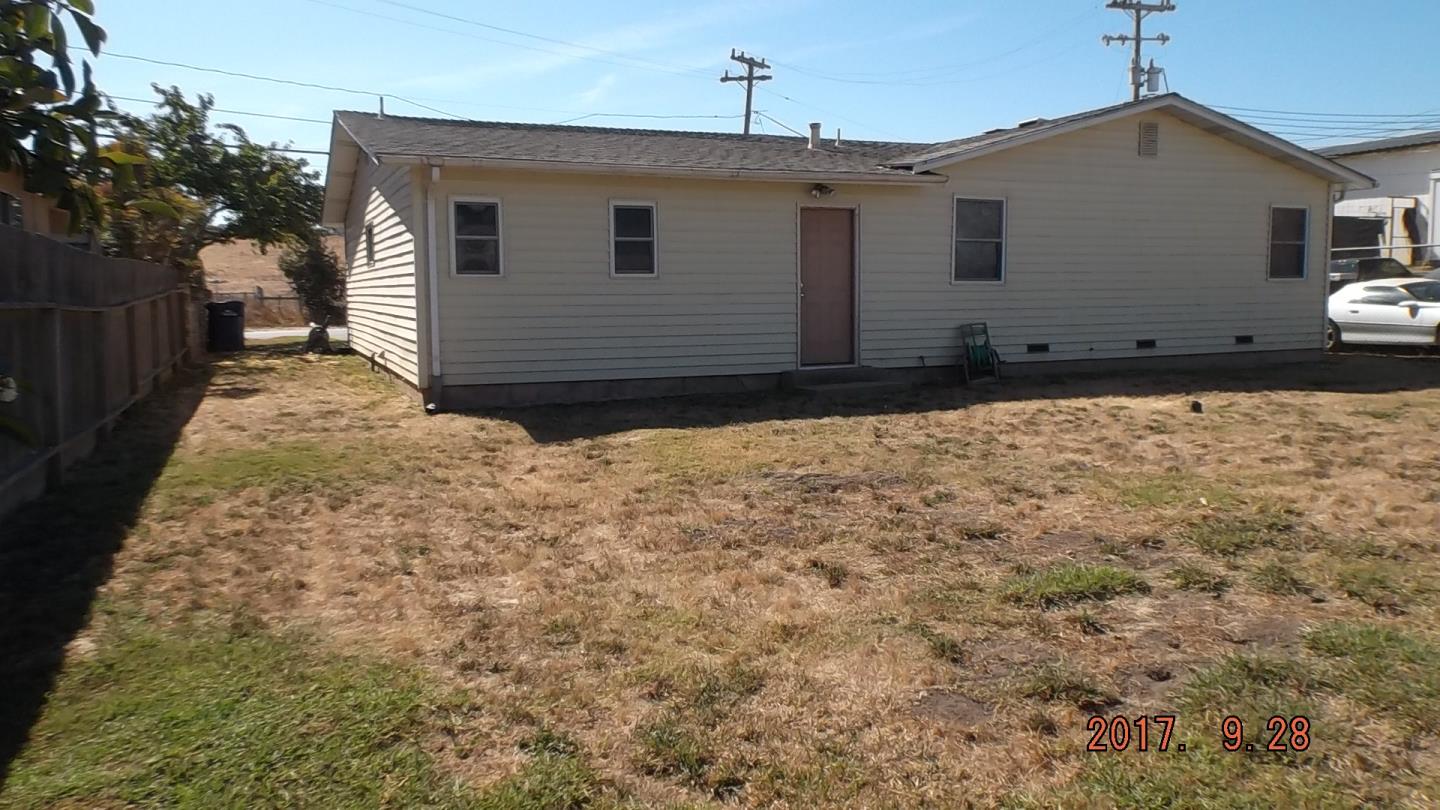11090 Ralph Lane Salinas, CA 93907 - Photo 6 of 6 Gallery Image 6
