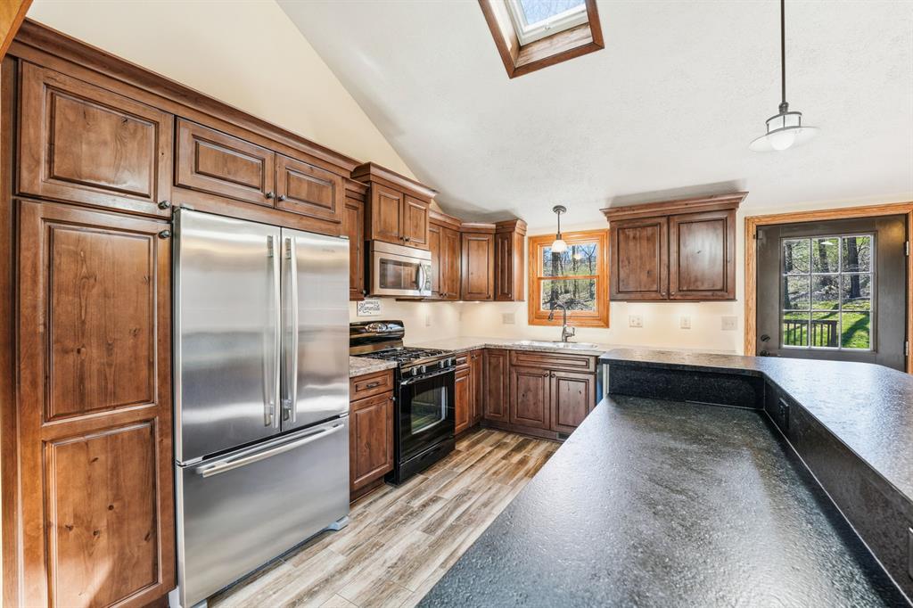 438 Leslie Road Valencia, PA 16059 - Photo 15 of 50