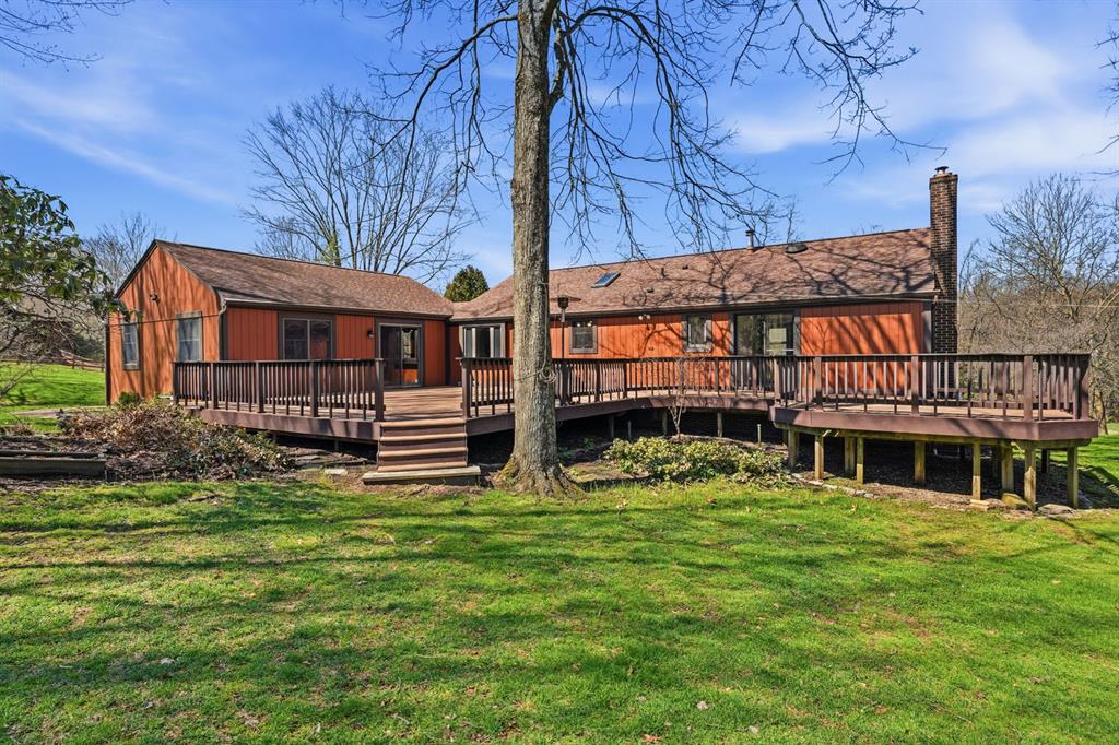 438 Leslie Road Valencia, PA 16059 - Photo 2 of 50