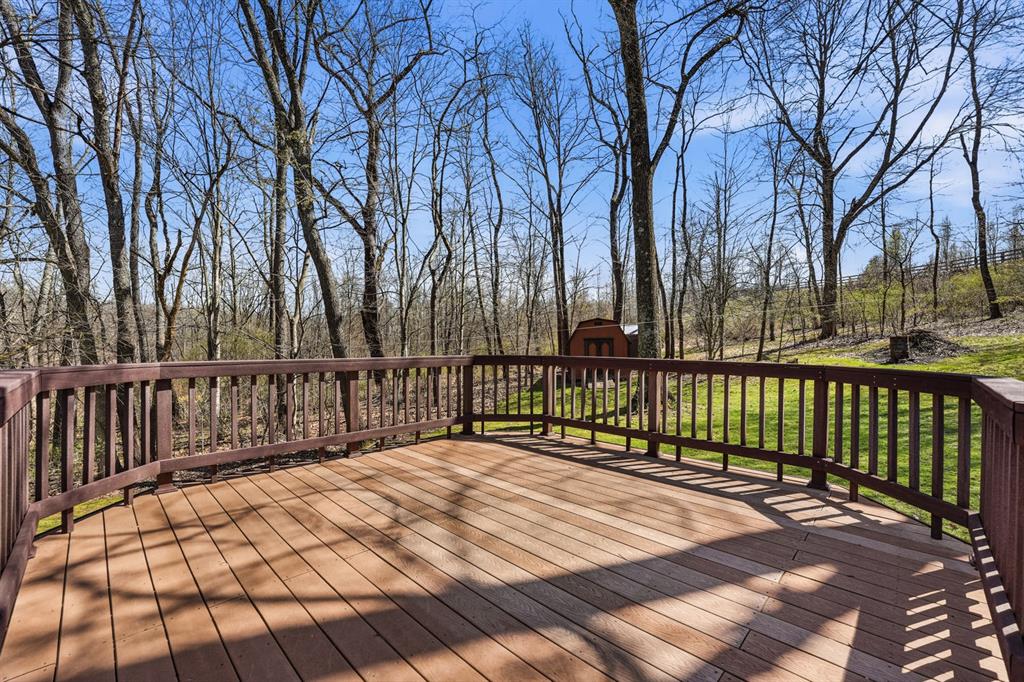 438 Leslie Road Valencia, PA 16059 - Photo 3 of 50