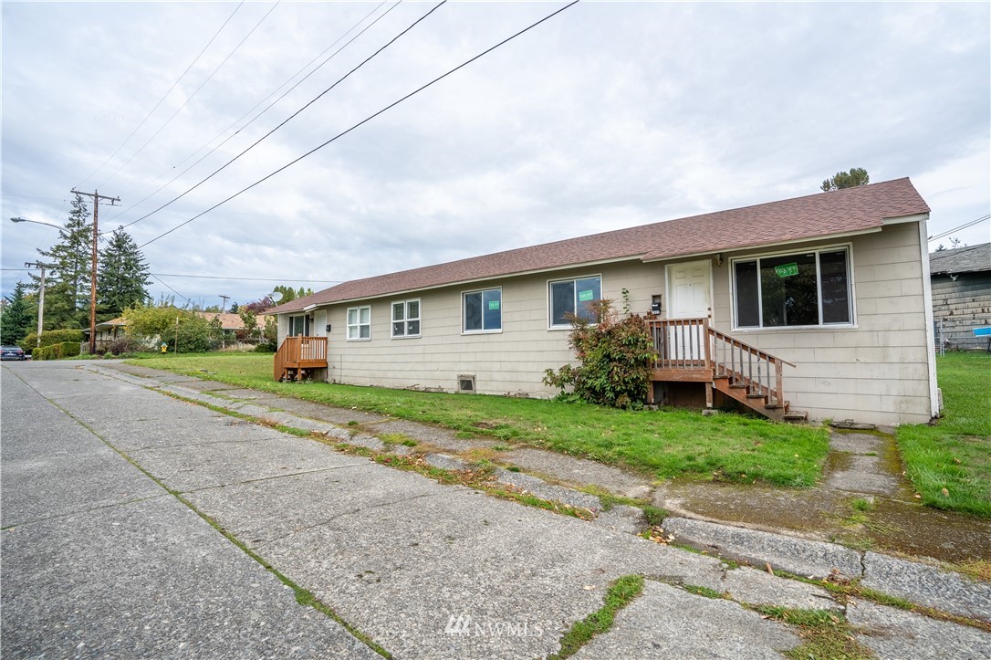2822 Hefner Avenue Bremerton, WA 98310 - Photo 3 of 35 Gallery Image 3