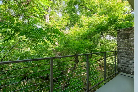 $725,000 | 1801 East 2nd Street, Unit 9, Austin, TX 78702