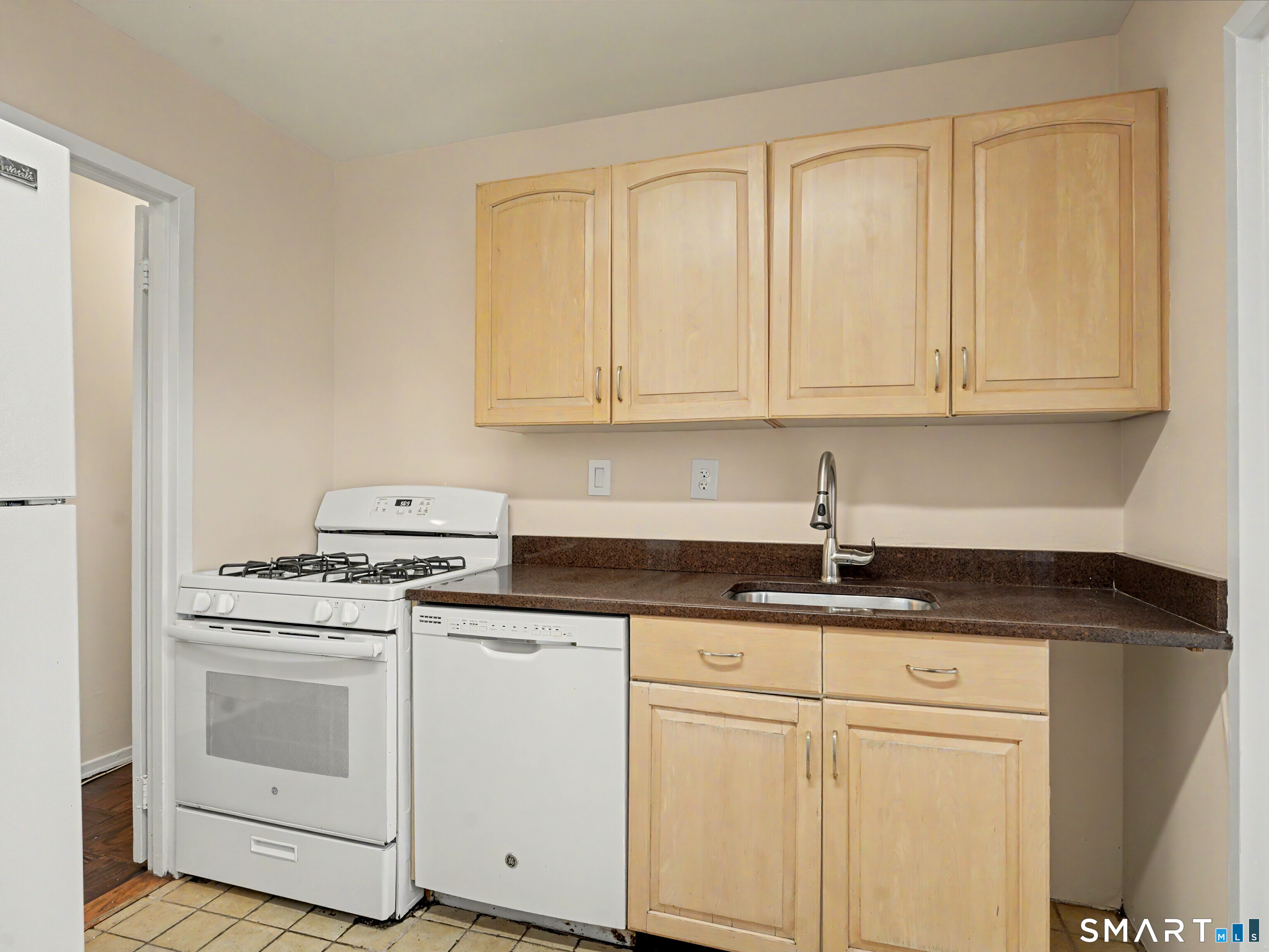 50 Glenbrook Road, Unit 3D Stamford, CT 06902 - Photo 13 of 35 Gallery Image 13