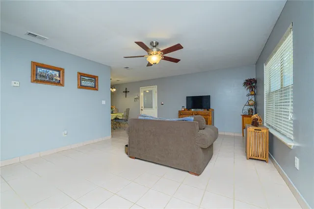 $200,000 | 518 South Verne Street, Rockport, TX 78382