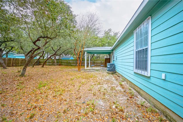 $200,000 | 518 South Verne Street, Rockport, TX 78382