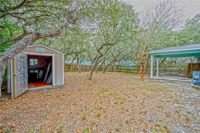 $200,000 | 518 South Verne Street, Rockport, TX 78382