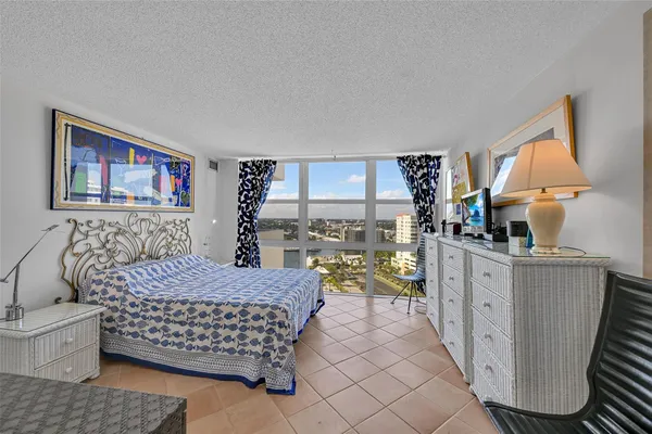 $530,000 | 2841 North Ocean Boulevard, Unit 1809, Fort Lauderdale, FL 33308