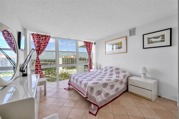 $530,000 | 2841 North Ocean Boulevard, Unit 1809, Fort Lauderdale, FL 33308