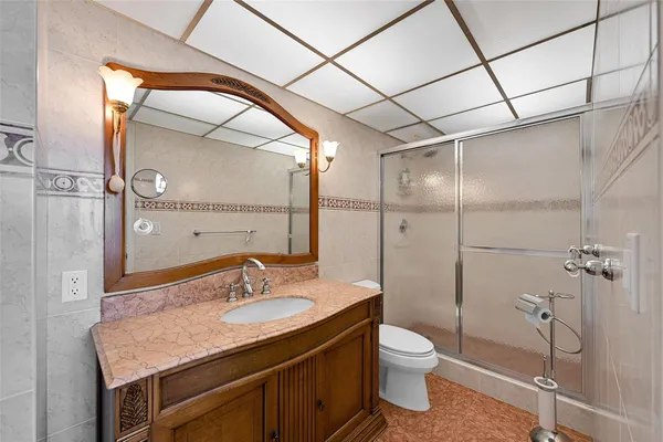 $530,000 | 2841 North Ocean Boulevard, Unit 1809, Fort Lauderdale, FL 33308