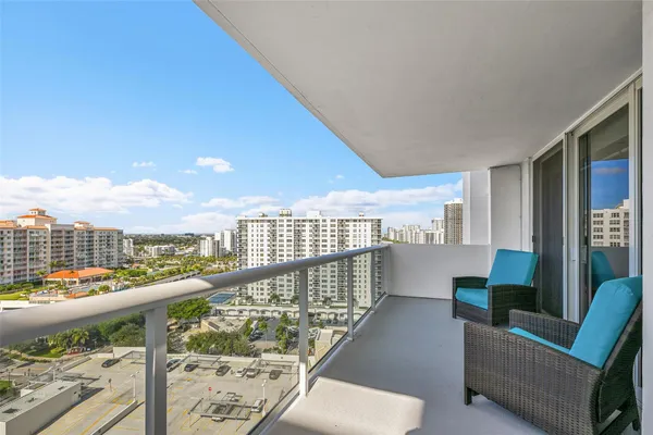 $530,000 | 2841 North Ocean Boulevard, Unit 1809, Fort Lauderdale, FL 33308