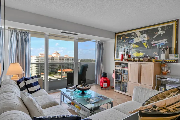 $530,000 | 2841 North Ocean Boulevard, Unit 1809, Fort Lauderdale, FL 33308