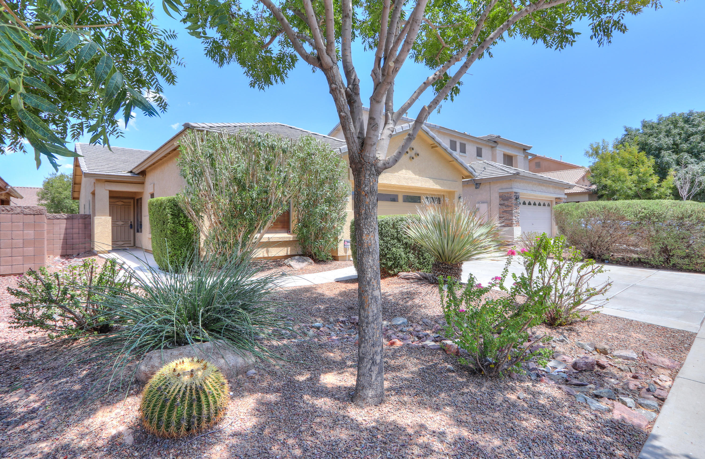 44320 Rhinestone Road Maricopa, AZ 85139 - Photo 3 of 26 01