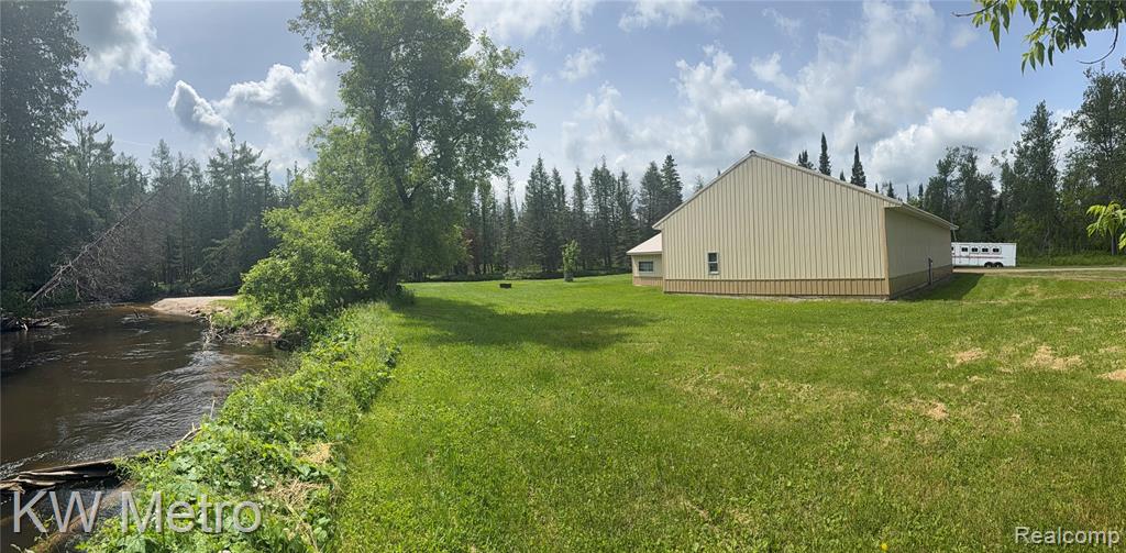 5749 Schultz Road Indian River, MI 49749 - Photo 16 of 24