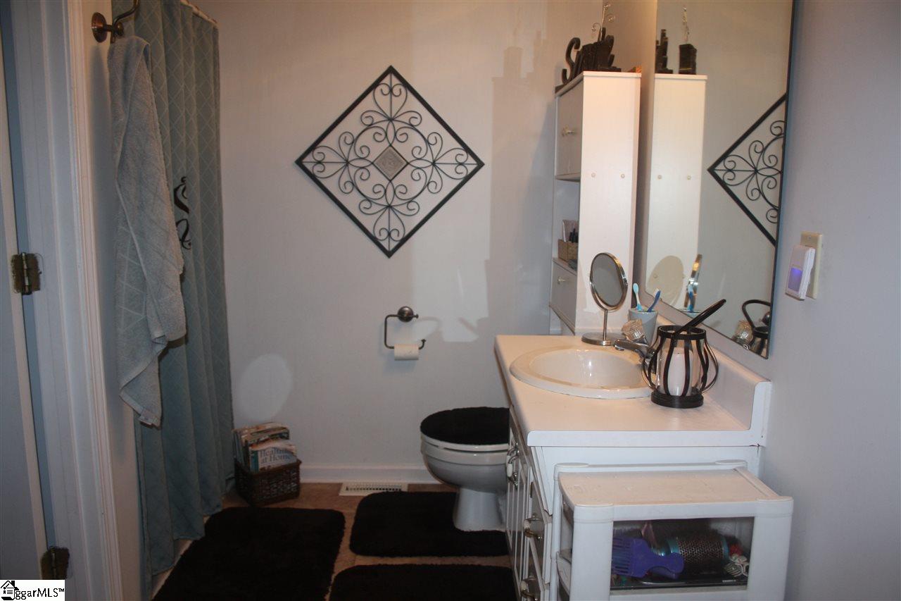403 Wildmarsh Road Piedmont, SC 29673 - Photo 13 of 21 Gallery Image 13