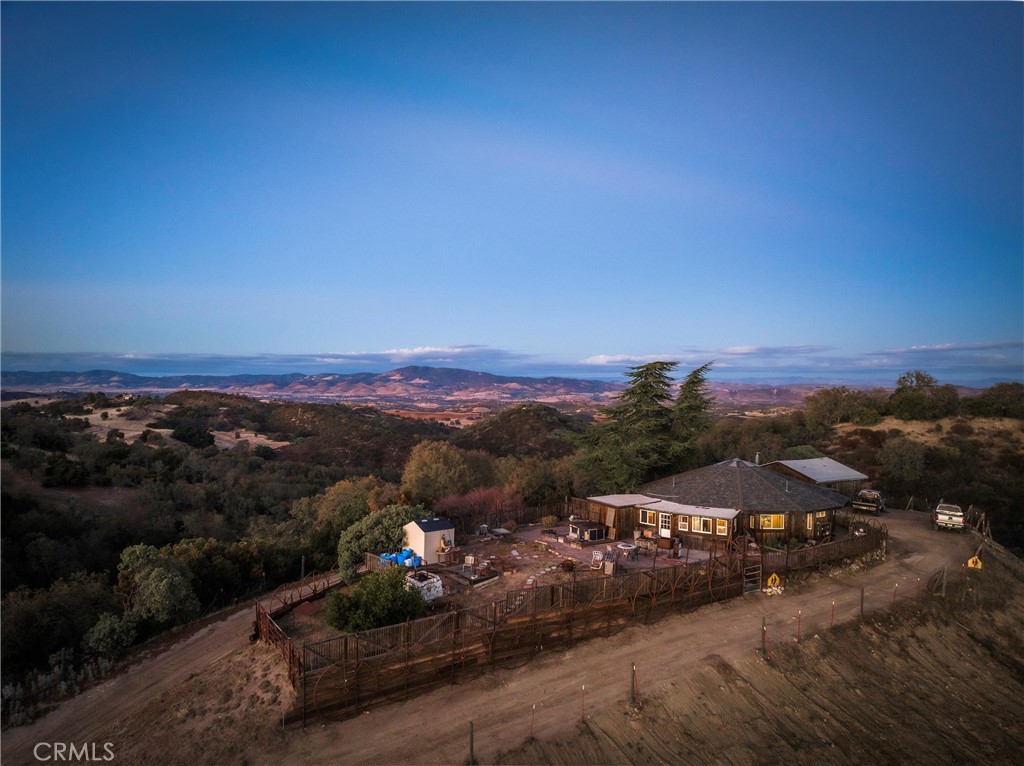 2505 Smith Road Bradley, CA 93426 - Photo 19 of 72 a view of city and mountain