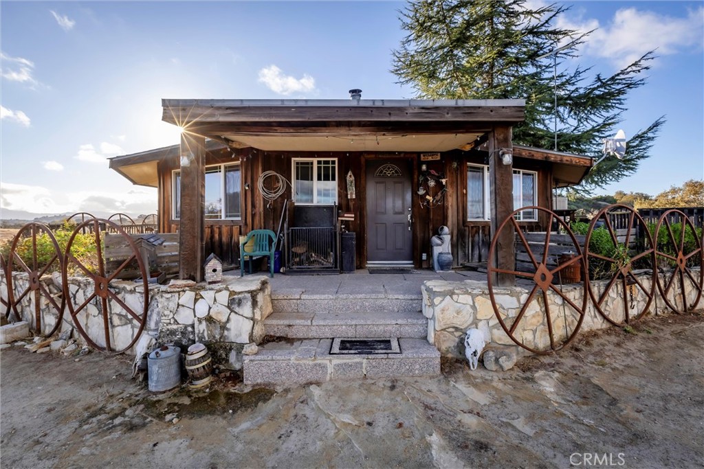 2505 Smith Road Bradley, CA 93426 - Photo 22 of 72 a view of a chairs and table in the patio