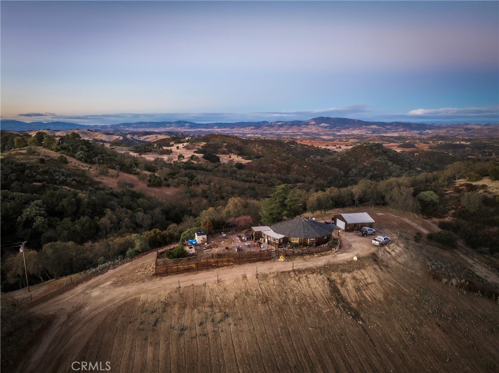 2505 Smith Road Bradley, CA 93426 - Photo 4 of 72 a view of a town with mountains in the background