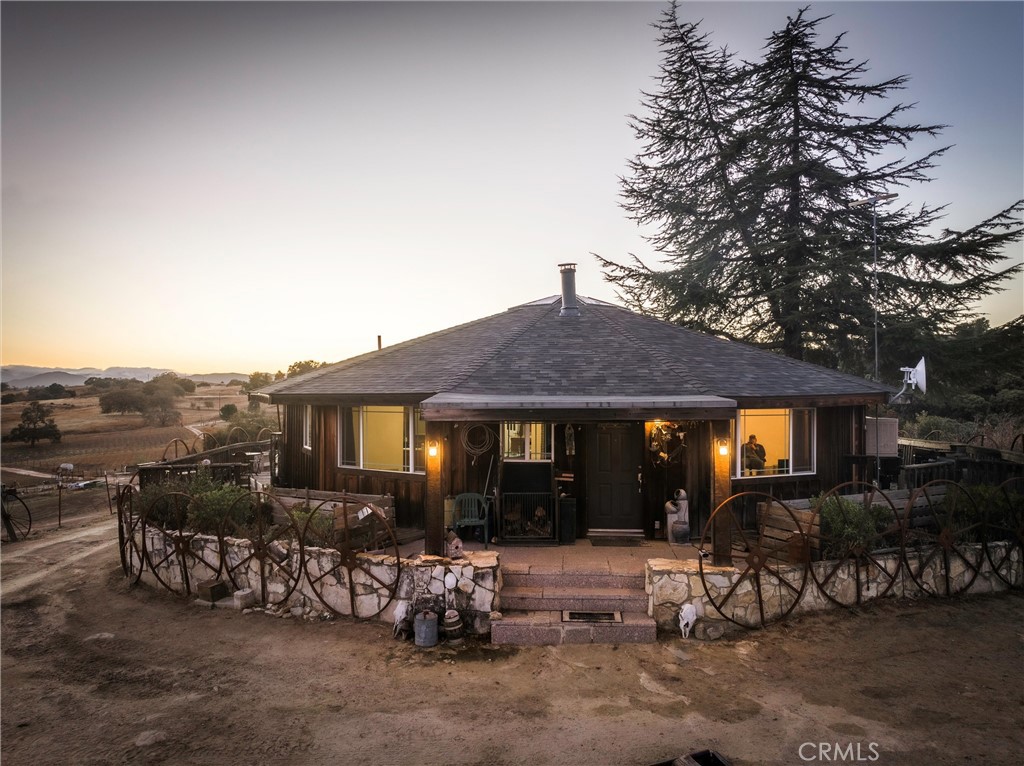2505 Smith Road Bradley, CA 93426 - Photo 49 of 72 a view of a house with a patio