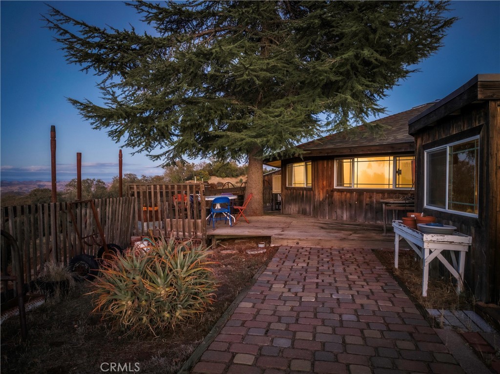 2505 Smith Road Bradley, CA 93426 - Photo 7 of 72 a view of a chairs and tables in the patio