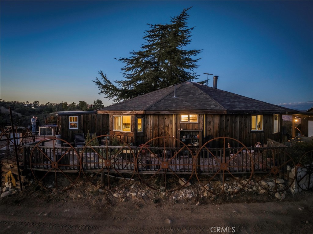 2505 Smith Road Bradley, CA 93426 - Photo 8 of 72 a front view of house yard