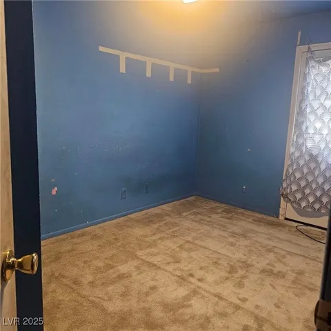 $165,000 | 7090 Burcot Avenue, Unit B32, Las Vegas, NV 89156