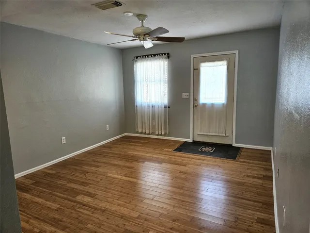 $1,950 | 1518 2nd Street, League City, TX 77573