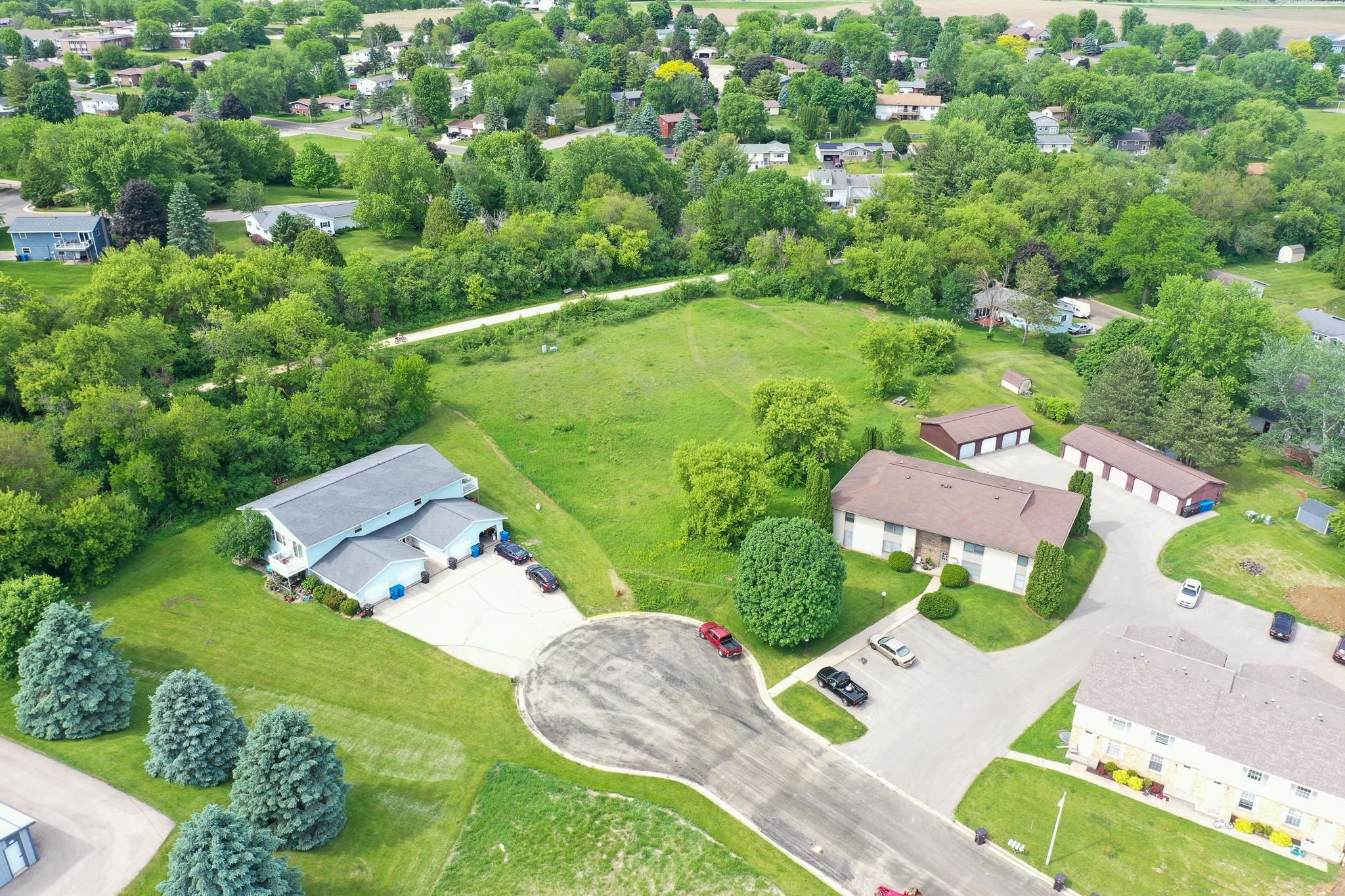 1322 Field Mount Mount Horeb, WI 53572 - Photo 10 of 12