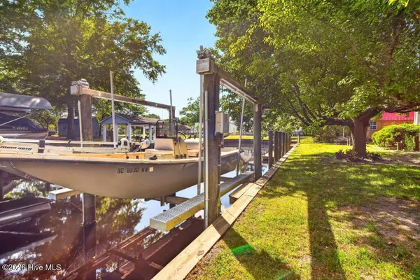 $515,000 | 312 Channel Run Drive, New Bern, NC 28562