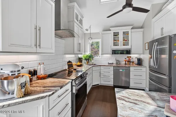 $515,000 | 312 Channel Run Drive, New Bern, NC 28562