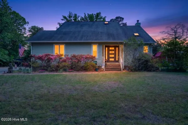 $515,000 | 312 Channel Run Drive, New Bern, NC 28562