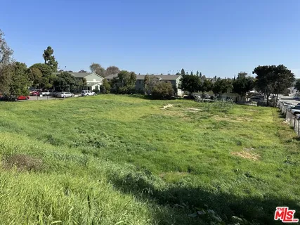 a view of an outdoor space and a yard