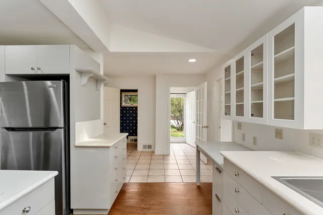 $1,475,000 | 593 Red Barn Road, Hartford, VT 05001