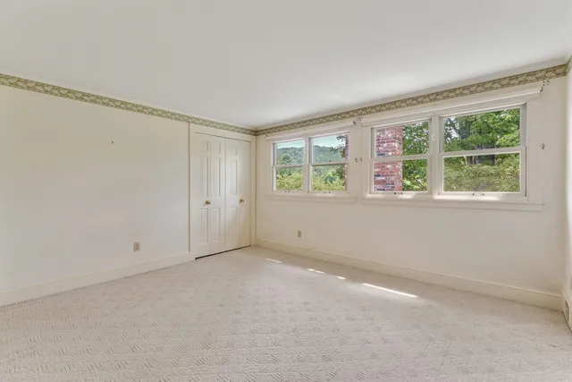 $1,475,000 | 593 Red Barn Road, Hartford, VT 05001