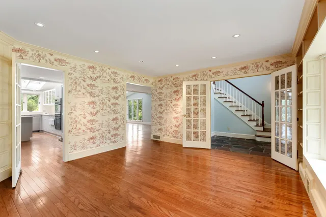 $1,475,000 | 593 Red Barn Road, Hartford, VT 05001