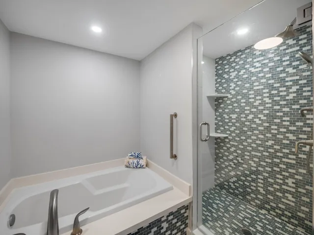 $8,500 | 3400 North Ocean Drive, Singer Island, FL 33404