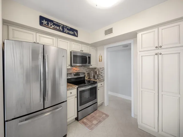 $8,500 | 3400 North Ocean Drive, Singer Island, FL 33404