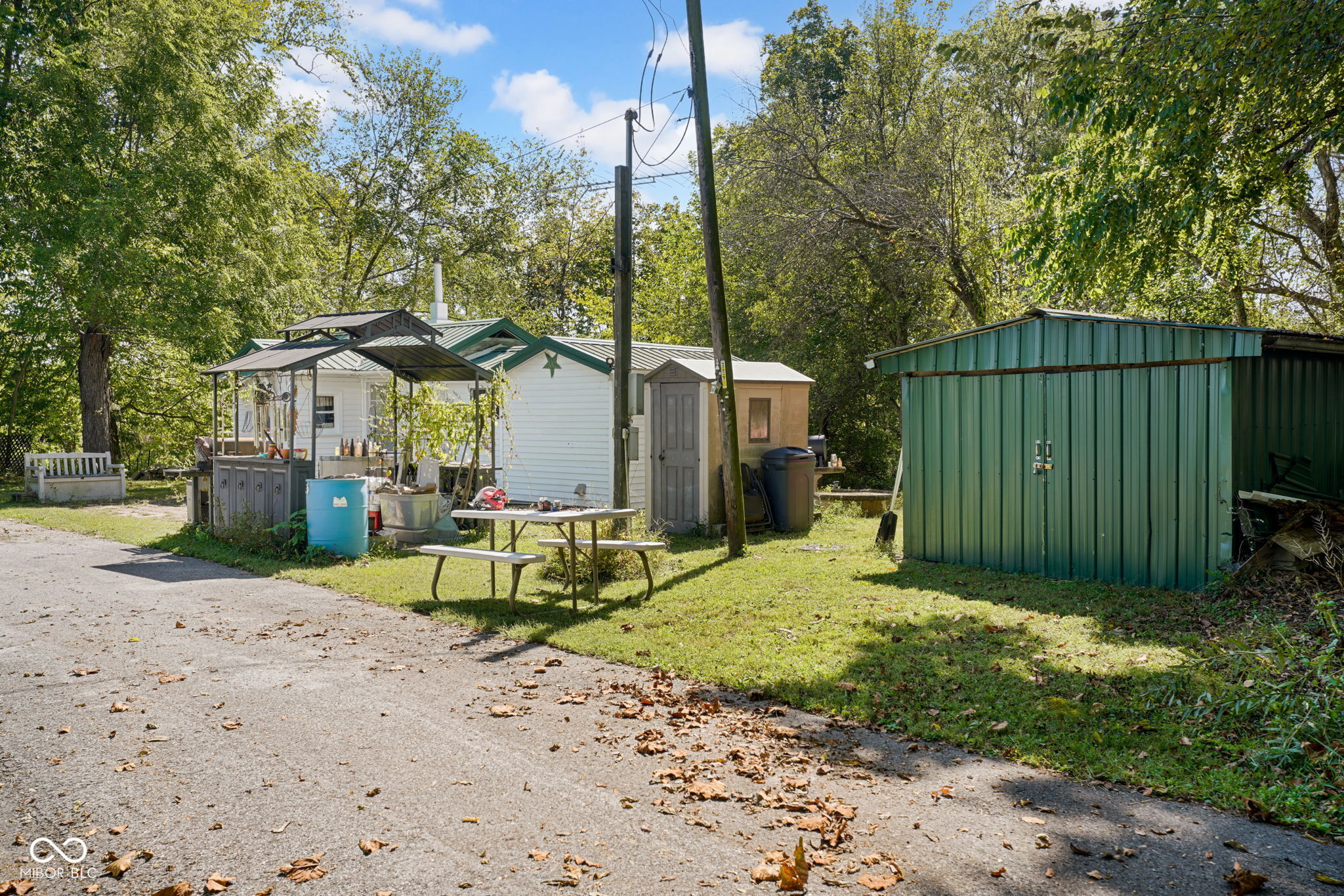 16030 South Ferguson Road Columbus, IN 47201 - Photo 3 of 33