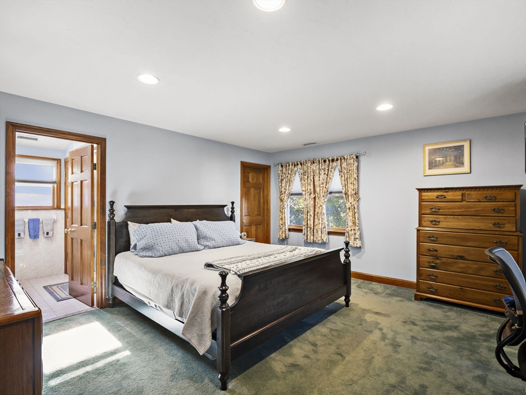 48 Mission Road Tyngsborough, MA 01879 - Photo 23 of 42