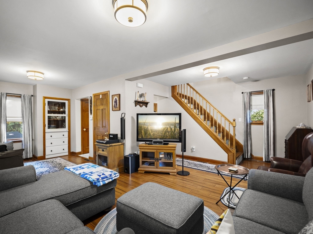 48 Mission Road Tyngsborough, MA 01879 - Photo 8 of 42