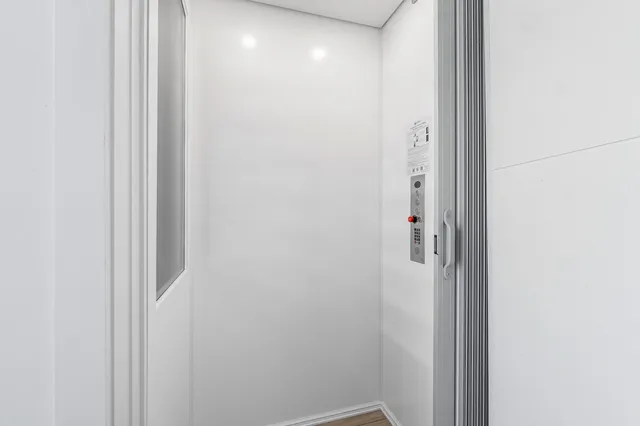 $4,250,000 | 408 Southeast 2nd Street, Delray Beach, FL 33483