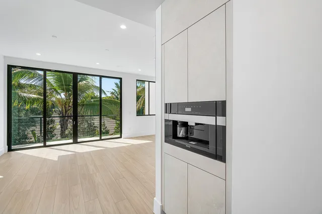 $4,250,000 | 408 Southeast 2nd Street, Delray Beach, FL 33483