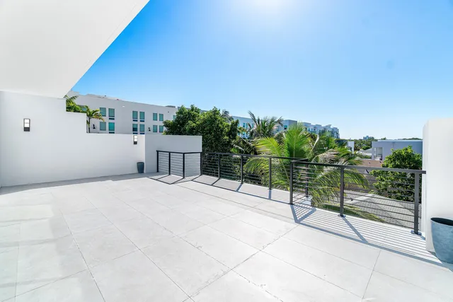 $4,250,000 | 408 Southeast 2nd Street, Delray Beach, FL 33483