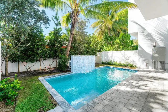 $4,250,000 | 408 Southeast 2nd Street, Delray Beach, FL 33483