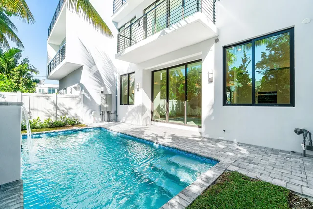 $4,250,000 | 408 Southeast 2nd Street, Delray Beach, FL 33483