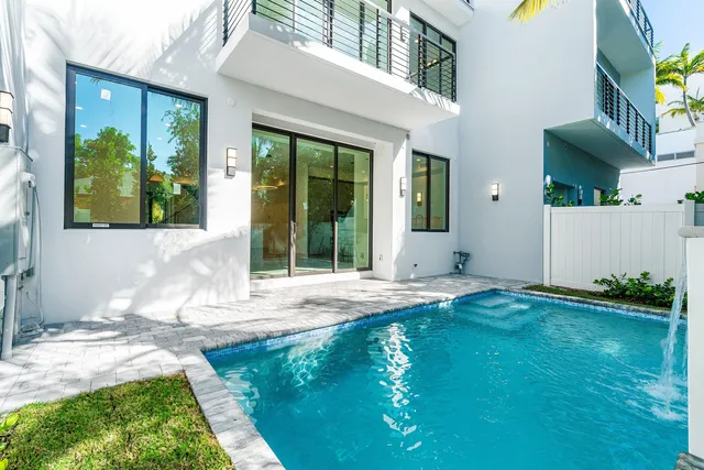 $4,250,000 | 408 Southeast 2nd Street, Delray Beach, FL 33483