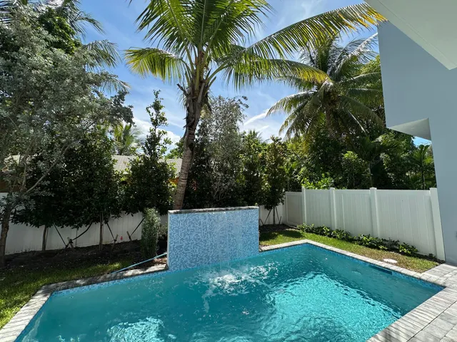 $4,250,000 | 408 Southeast 2nd Street, Delray Beach, FL 33483