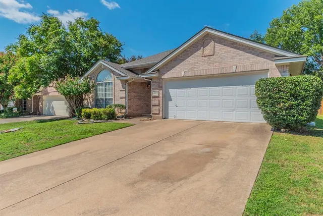 $395,000 | 4173 Slick Rock Chase, Fort Worth, TX 76040